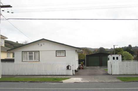 Photo of property in 54 Horoeka Street, Stokes Valley, Lower Hutt, 5019