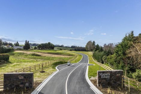 Photo of property in 24 Willow Lane, Acacia Bay, 3385