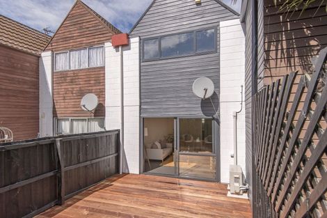 Photo of property in 4/37 Geraldine Street, Edgeware, Christchurch, 8013