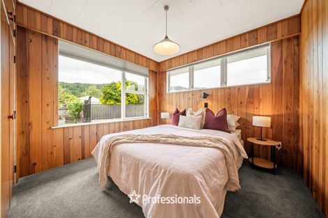 Photo of property in 294 Stokes Valley Road, Stokes Valley, Lower Hutt, 5019