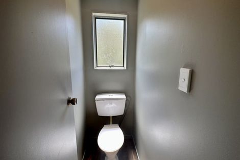 Photo of property in 25 Midgley Road, West Harbour, Auckland, 0618