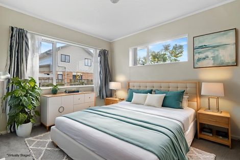 Photo of property in 49 Dungarvon Place, Clendon Park, Auckland, 2103