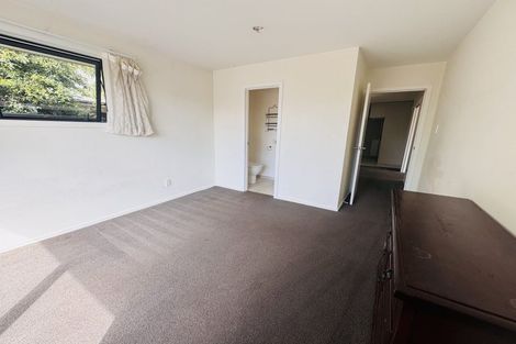 Photo of property in 17 Nortons Road, Avonhead, Christchurch, 8042