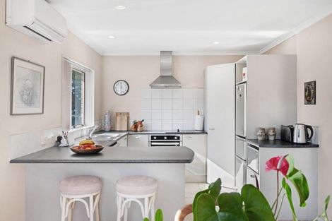 Photo of property in 10 Kilbaha Close, East Tamaki, Auckland, 2013