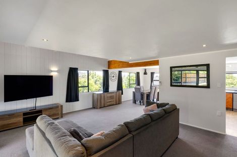 Photo of property in 74 Totara Drive, Pukete, Hamilton, 3200