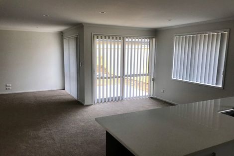 Photo of property in 19 Perla Road, Pukekohe, 2120