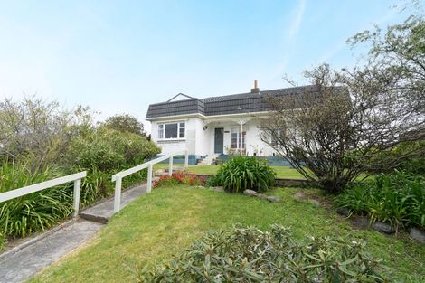 Photo of property in 89 Golf Road, Paraparaumu Beach, Paraparaumu, 5032