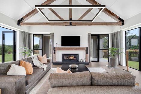 Photo of property in 67 Riordan Lane, Whitford, Manurewa, 2576