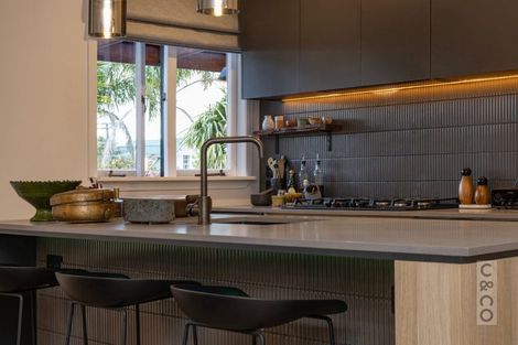 Photo of property in 50 Great North Road, Riverhead, 0820