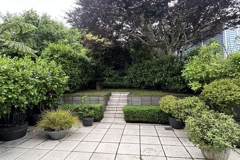 Photo of property in 9a Homewood Crescent, Karori, Wellington, 6012