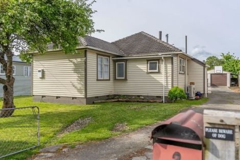 Photo of property in 2 Kent Street, Carterton, 5713