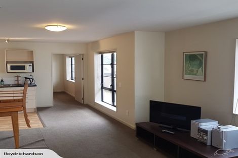 Photo of property in Westhaven Apartments, 2/127 Molesworth Street, Thorndon, Wellington, 6011
