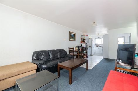 Photo of property in 6/13 Seabrook Avenue, New Lynn, Auckland, 0600