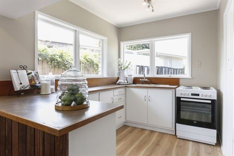 Photo of property in 1/38 Bentley Avenue, Glenfield, Auckland, 0629