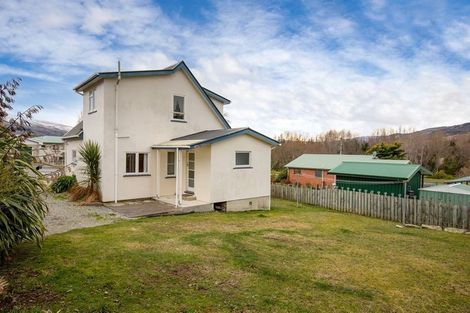 Photo of property in 2 Kelso Street, Roxburgh, 9500