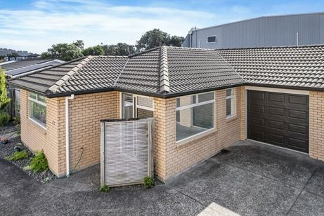 Photo of property in 56a Florence Avenue, Orewa, 0931