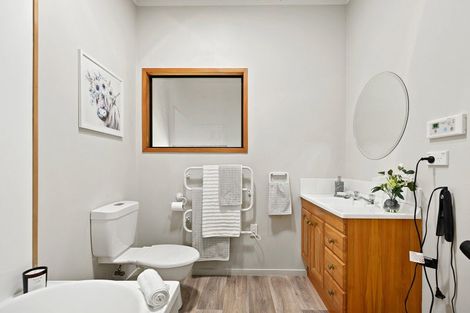 Photo of property in 59 Saint Andrews Terrace, St Andrews, Hamilton, 3200