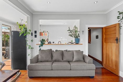 Photo of property in 7a Dublin Street, Martinborough, 5711