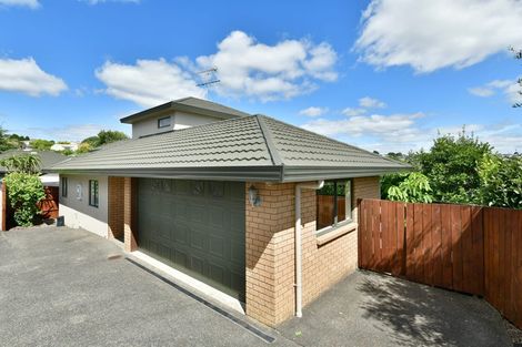 Photo of property in 1/12 Sundown Avenue, Manly, Whangaparaoa, 0930