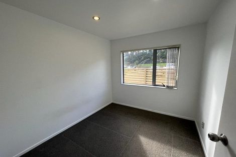 Photo of property in 298 Birdwood Road, Massey, Auckland, 0614