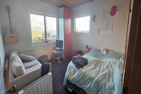 Photo of property in 74 Frobisher Street, Island Bay, Wellington, 6023