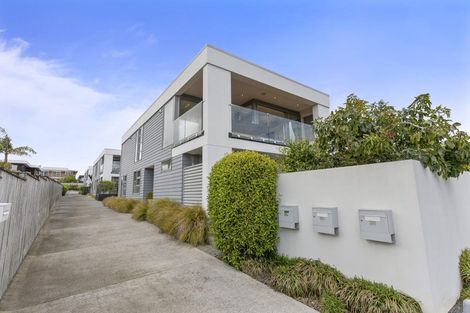 Photo of property in 38 Takutai Avenue, Bucklands Beach, Auckland, 2012