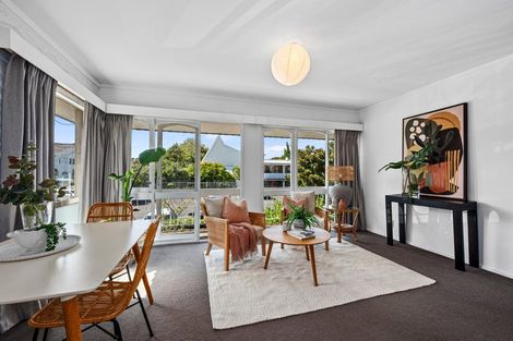 Photo of property in 6/1 Glen Road, Browns Bay, Auckland, 0630