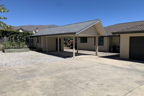 Photo of property in 26 Penrith Park Drive, Wanaka, 9305