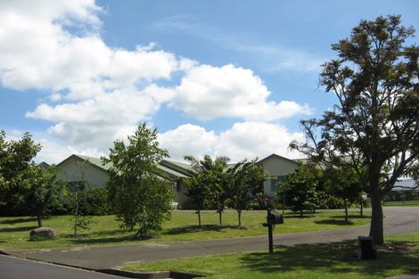 Photo of property in 57 Sunny Crescent, Huapai, Kumeu, 0810