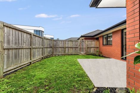 Photo of property in 5 Manawaroa Close, Grandview Heights, Hamilton, 3200