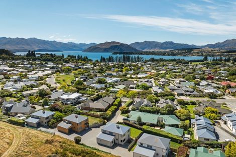 Photo of property in 77 Meadowstone Drive, Wanaka, 9305