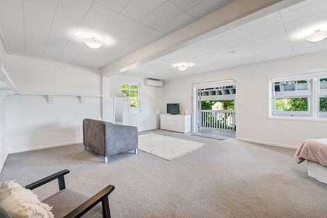 Photo of property in 11 Swann Beach Road, Stanmore Bay, Whangaparaoa, 0932