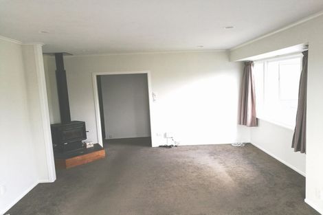 Photo of property in 2/3 Bruce Road, Glenfield, Auckland, 0629