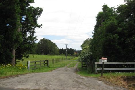 Photo of property in 221 Paparata Road, Bombay, 2675