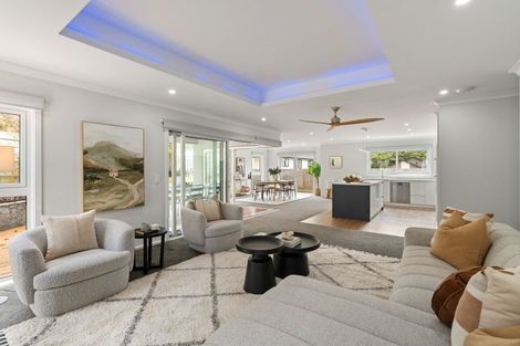 Photo of property in 8 Porokaiwhiri Street, Crofton Downs, Wellington, 6035