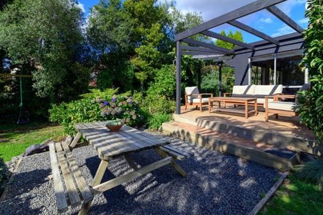 Photo of property in 6 Mark Place, Lynmore, Rotorua, 3010