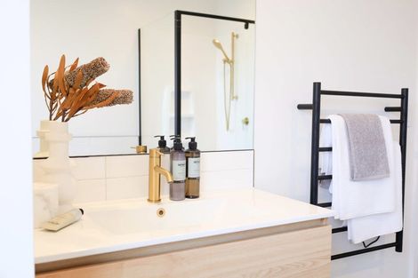 Photo of property in 92 Freedom Drive, Kelvin Grove, Palmerston North, 4470