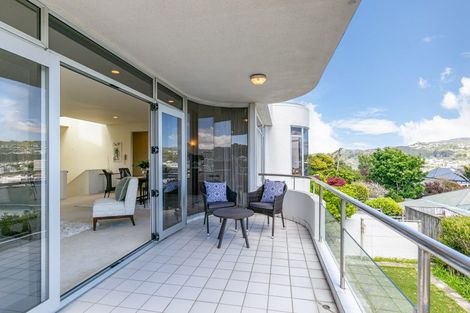 Photo of property in 19 Lawson Place, Mount Victoria, Wellington, 6011