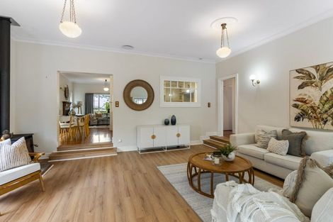 Photo of property in 33 Churchill Road, Cockle Bay, Auckland, 2014