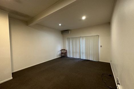 Photo of property in 2/54 Lynwood Road, New Lynn, Auckland, 0600