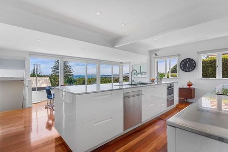 Photo of property in 26 Palmer Crescent, Mission Bay, Auckland, 1071