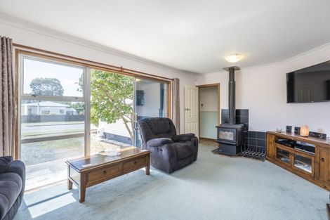 Photo of property in 38 Walton Road, Paraparaumu Beach, Paraparaumu, 5032