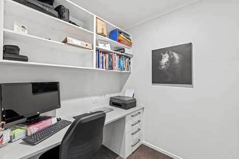 Photo of property in 32 Rue De La Mare, Parklands, Christchurch, 8083