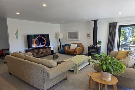 Photo of property in 17 Tauroa Road, Havelock North, 4130