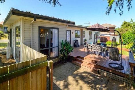 Photo of property in 1 Walnut Place, Owhata, Rotorua, 3010