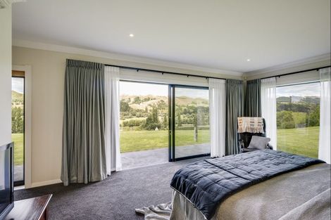 Photo of property in 103 Matangi Road, Kahuranaki, Havelock North, 4294