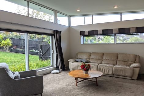 Photo of property in 12 Harrowglen Drive, Northcross, Auckland, 0632