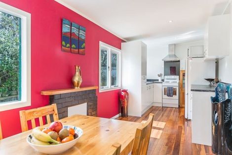 Photo of property in 284 Vipond Road, Stanmore Bay, Whangaparaoa, 0932