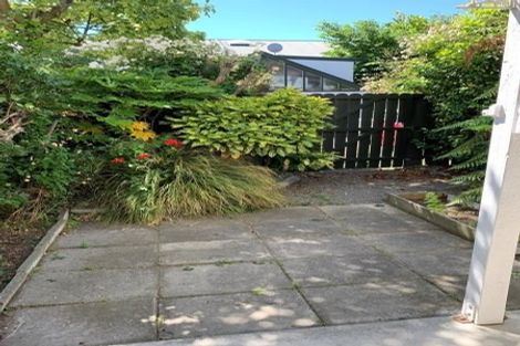 Photo of property in 2/99 Aikmans Road, Merivale, Christchurch, 8014