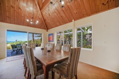 Photo of property in 13 Gilberd Place, Torbay, Auckland, 0630